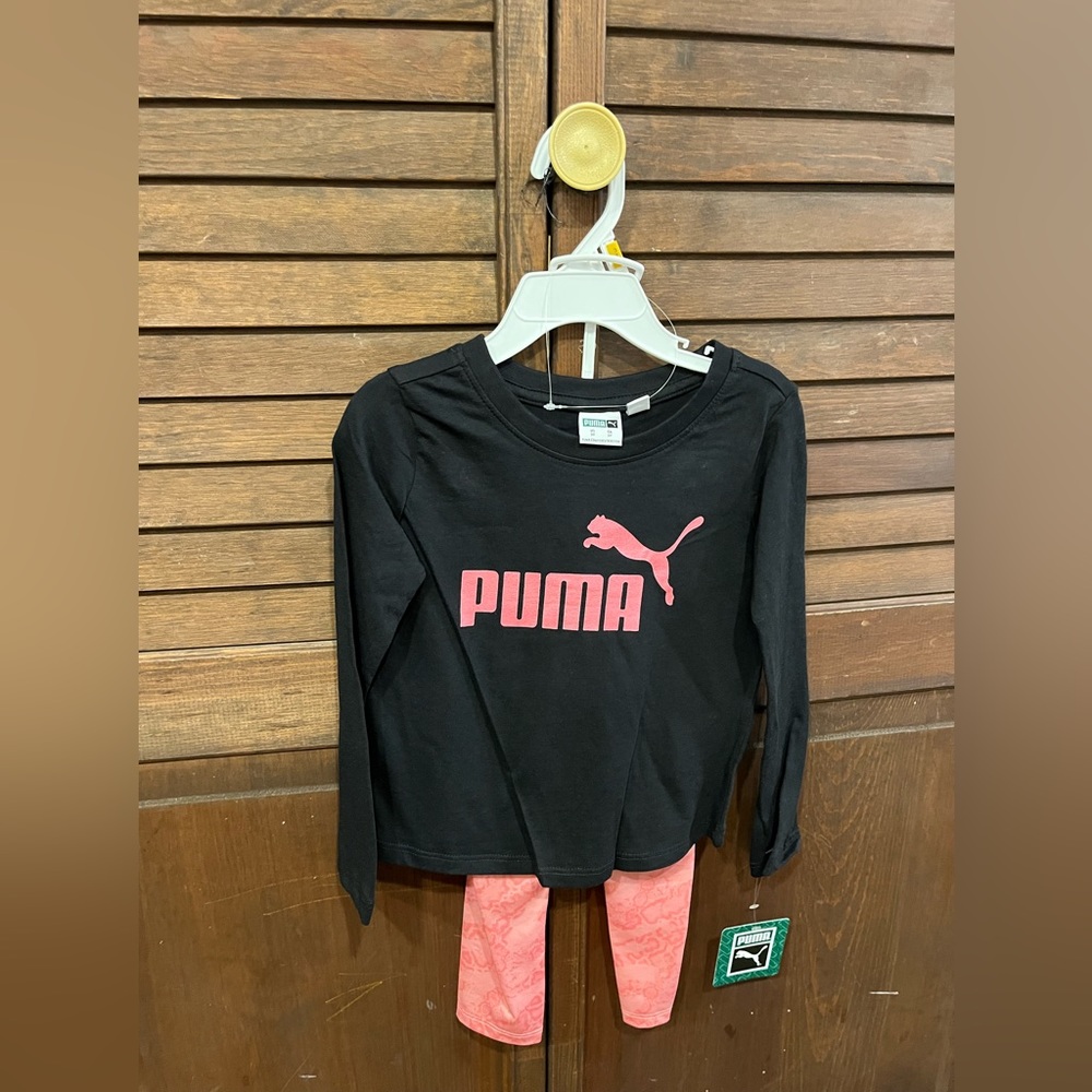 NWT 2 piece Puma for girls ! Adorable play set for any occasion